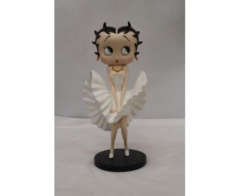A BETTY BOOP 'MARILYN MONROE' FIGURE, HEIGHT 32CM 