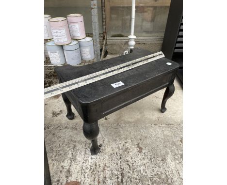 A VINTAGE CAST IRON FIRESIDE TRIVET STAND 