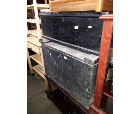 Two vintage trunks 