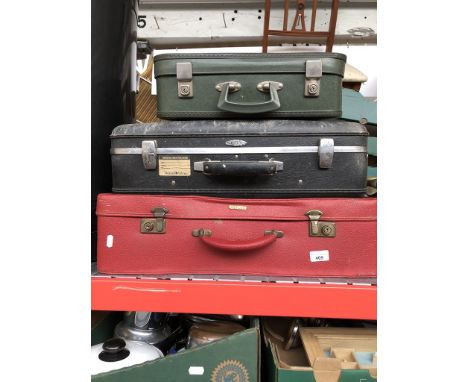 3 vintage suitcases 