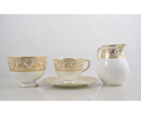 Wedgwood gold Florentine pattern tea and dinner service, W4719.