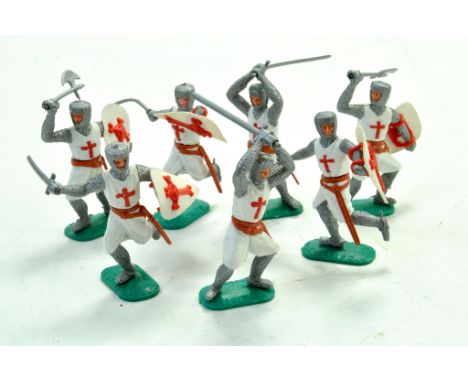 Timpo group of plastic knights in chain armour. Mostly complete and excellent.  Note: We are happy to provide additional imag
