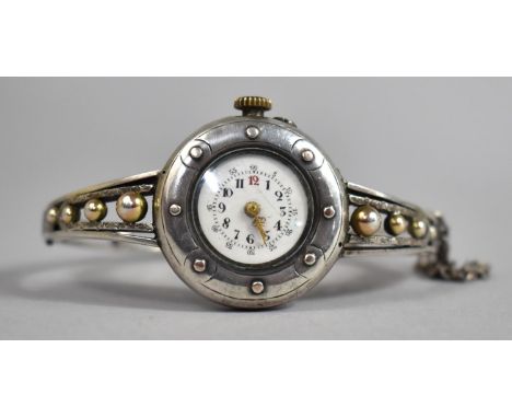 A Ladies Silver Wrist Watch with Gold Gilts on Decorated Bracelet in 800 Silver, Enamel Dial, in Working Order 