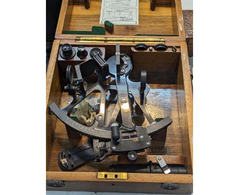 A cased S. Smith & Sons Kelvin Hughes Division Sextant numbered 64789Location: 5:3 