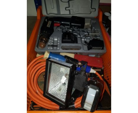 A BOX OF ASSORTED TOOLS INC DRILL SECURITY LIGHT ETC