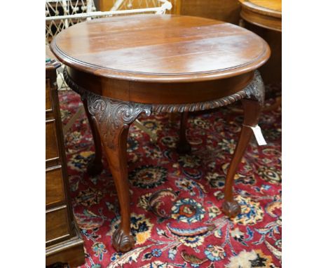 An early 20th century Chippendale revival circular mahogany centre table, diameter 73cm, height 70cm