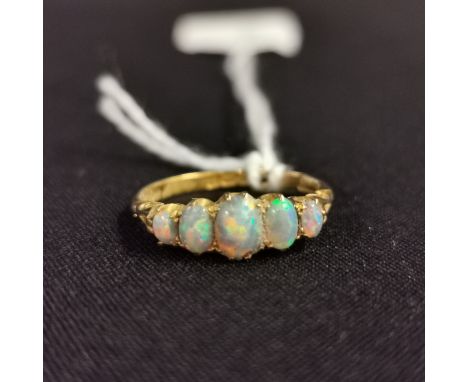 18CT GOLD 3 STONE OPAL RING