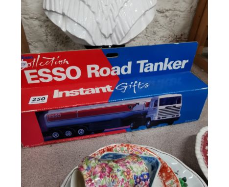 BOXED ESSO LORRY