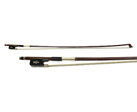 Chinese silver mounted pernambuco viola bow with fleur-de-lys inlaid frog L74.5cm