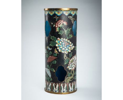 A CLOISONNE ENAMEL HAT STAND, LATE 19TH CENTURY  China, late Qing dynasty (1644-1912). Of cylindrical form with six lobed ope