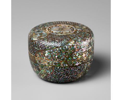 KAWAKAMI MINEHARU: A SOMADA-STYLE AOGAI INLAID LACQUER NATSUME (TEA CADDY)By Kawakami Mineharu (active c. 1970-2010), signed 