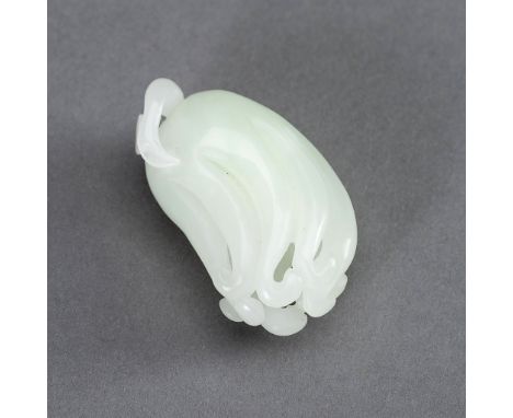 A PALE CELADON JADE 'BUDDHA'S HAND' PENDANT, LATE QING DYNASTYChina, late Qing dynasty (1644-1912). Finely carved in openwork