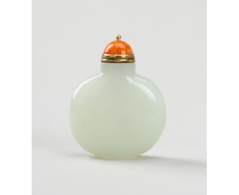 A FINE PALE CELADON JADE SNUFF BOTTLE, QING DYNASTYChina, 18th to 19th century. Of flattened globular form, supported on a fl