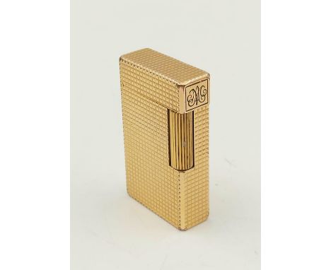 A Vintage 1960s S.T. Dupont Gold Plated Lighter. In good condition but needs gas and a flint. A/F 