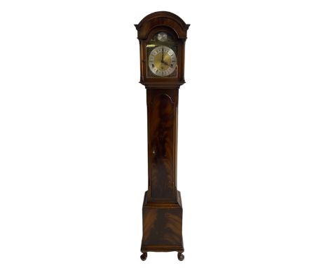 Georgian style late 20th century Grandmother clock in a figured mahogany veneered case with a Westminster chiming movement on
