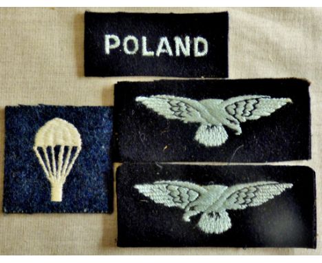 British WWII Polish Volunteers cloth shoulder title, RAF Eagle insignias and Paratroops qualification patch