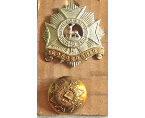 British WWI Bedfordshire Regiment Cap Badge (Bi-metal, slider) with WWI Bedfordshire Brass Button