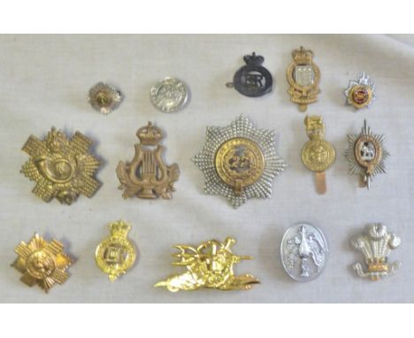 British WWI/II Military Cap Badges (15) Including: The 22nd Cheshire Regiment (Helmet plate), Highland Light Infantry, Worces