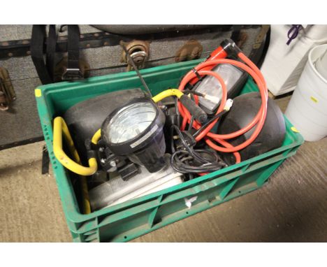 Various vehicle lights, old Makita tools for spares etc.