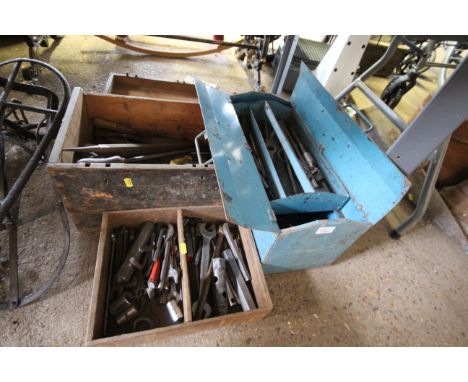 A wooden tray with contents of tools together with a box of mixed tools and a steel tool box and contents of further tools