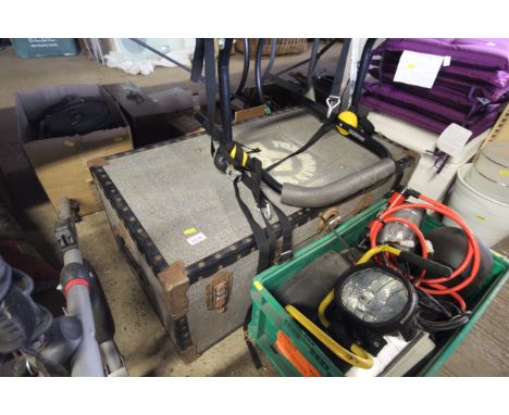 A storage trunk