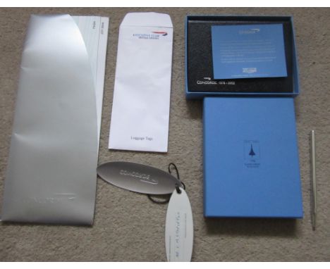 AVIATION - CONCORDE FLIGHT MEMORABILIA 2003
Great collection of items that includes -
Cufflinks in Concorde branded bag
Diary