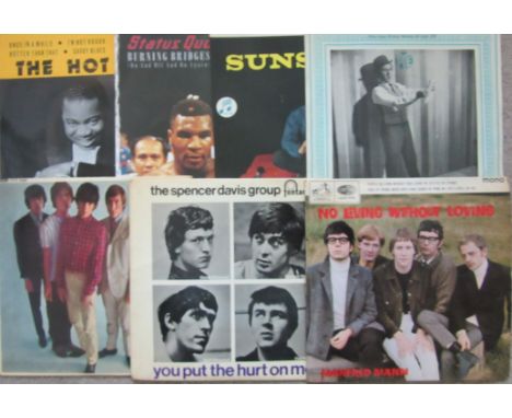 RECORDS - COLLECTION OF 26 VINTAGE SINGLES INC ROLLING STONES ETC
Only quickly checked for condition, most seem good, some ha