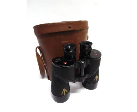 MILITARIA - A PAIR OF SECOND WORLD WAR CANADIAN BINOCULARS  marked 'C.G.B. 40 M.A. 7x50 16711-C' and 'R.E.L. / Canada 1944 Li