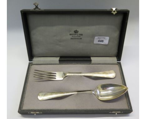 A cased Dutch silver dinner spoon and fork 
