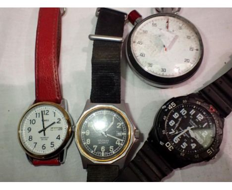 Mixed wristwatches and a stopwatch. UK P&amp;P Group 1 (£16+VAT for the first lot and £2+VAT for subsequent lots) 