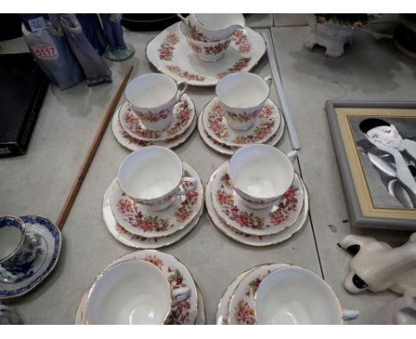 Colclough twenty one piece tea service. Not available for in-house P&amp;P 