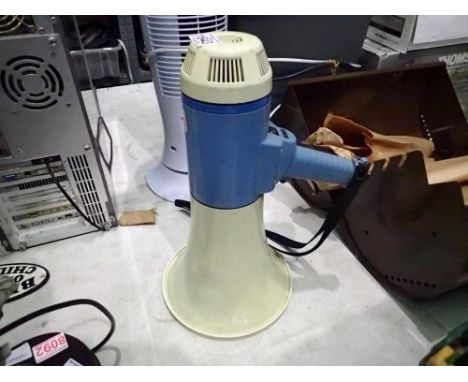 TOA transistor megaphone #ER409. Not available for in-house P&amp;P 