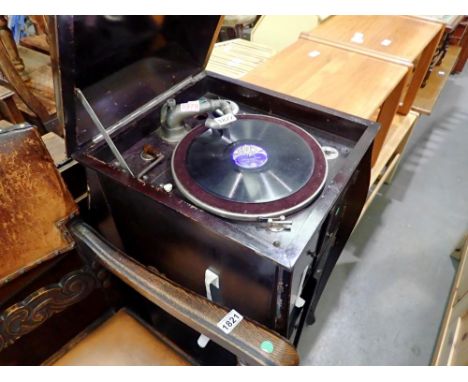 Gramophone in a mahogany case. Not available for in-house P&amp;P 