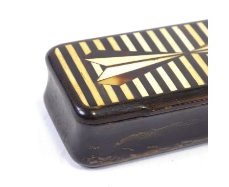 A 19th century horn snuff box with inlaid lid, length 9cm 