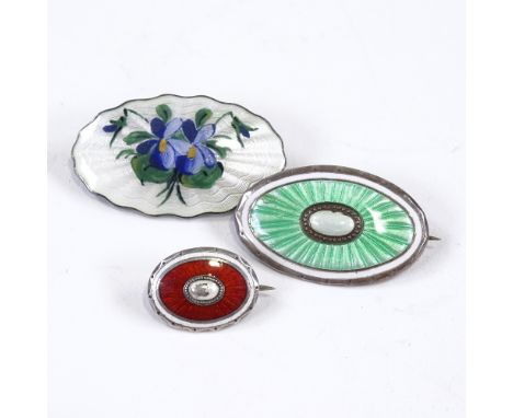 3 Scandinavian silver and enamel oval brooches, largest length 35.6mm, 13.2g total (3)All in good overall condition, largest 