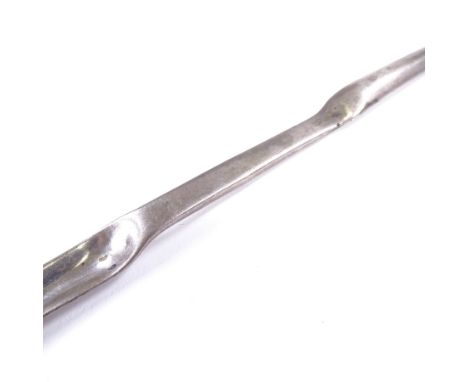 A 19th century Chinese export silver double-ended marrow scoop, circa 1840, Cutshing, Canton, length 23cm, 1.3ozGood overall 