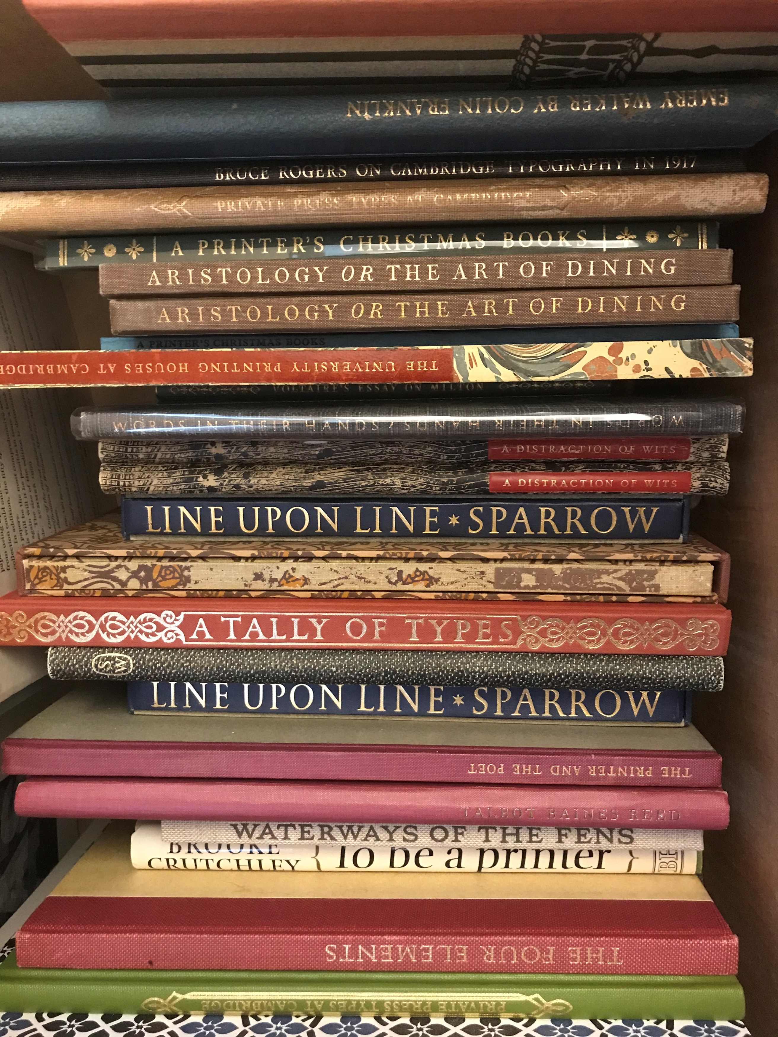 Cambridge University Press, Christmas Books. | Barnebys