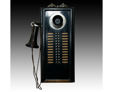24-button, Bakelite receiver, Bakelite, metal transmitter.Model 2813 Catalog Model 157 (listed in their 1922 catalog as a "Ja
