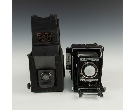 Speed Graphic Model 2A with Zeiss shutter and lens, and Graflex Series B.Graflex was synonymous with large format, highly cap