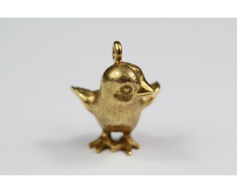 A 18ct Gold Charm, modelled as a duck/chick, 1964, approx 14.5 gms, stamped R &amp; G.