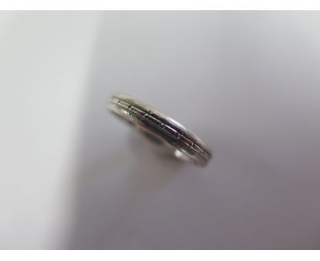 An 18ct white gold Brown and Newirth hallmarked ring size K - approx weight 3.2 grams - some usage marks but in generally goo