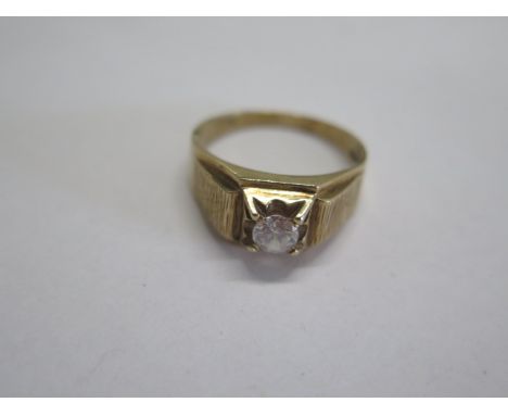 A 9ct gold dress ring, size W, approx 4.7 grams, hallmarked, generally good with some light wear 