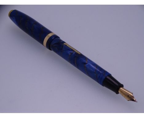 CONWAY STEWART - Vintage (1950s) Blue Pearl and Gold Veined Marble Conway Stewart No. 84 fountain pen with gold trim and orig