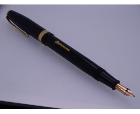 CONWAY STEWART - Vintage (late 1950s) Black Conway Stewart No. 76 with gold trim and 14ct gold Conway Stewart nib (No.5)