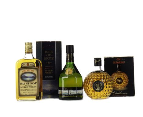 CUTTY SARK AGED 12 YEARS Blended Scotch Whisky 700ml, 43% volume. OLD ST ANDREWS Blended Scotch Whisky 700ml, 40% volume, in 