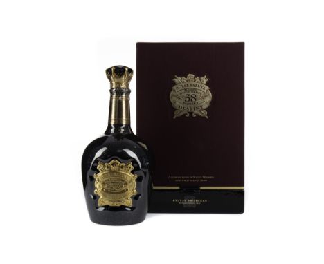 ROYAL SALUTE STONE OF DESTINY 38 YEARS OLD Blended Scotch Whisky 70cl, 40% volume, in box.