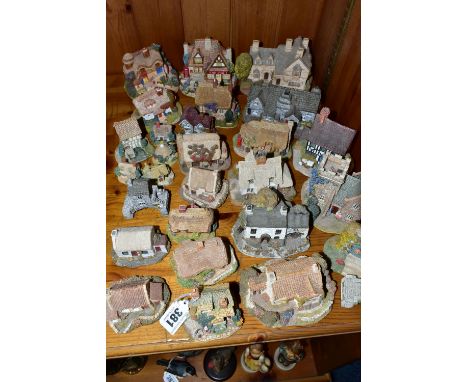 A COLLECTION OF TWENTY EIGHT UNBOXED LILIPUT LANE AND OTHER COTTAGES, comprising Moreton Manor, Tintagel, Lace Lane, Fresh To