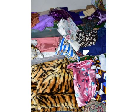SIX BOXES OF ASSORTED FABRIC AND VINTAGE PATTERNED MATERIAL, to include an assortment of colours and fabrics (4 boxes)