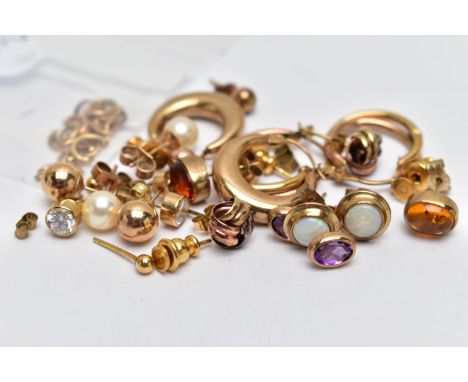 AN ASSORTMENT OF 9CT GOLD AND YELLOW METAL, to include a pair of yellow gold hoop earrings, hallmarked 9ct Birmingham import,