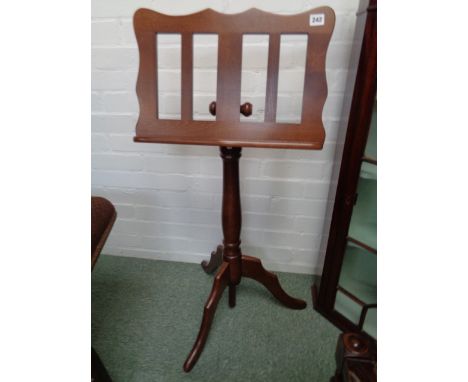 Victorian Style Oak adjustable music stand of harp design with turned column and tripod base, Height 98cm Condition - Good Ov
